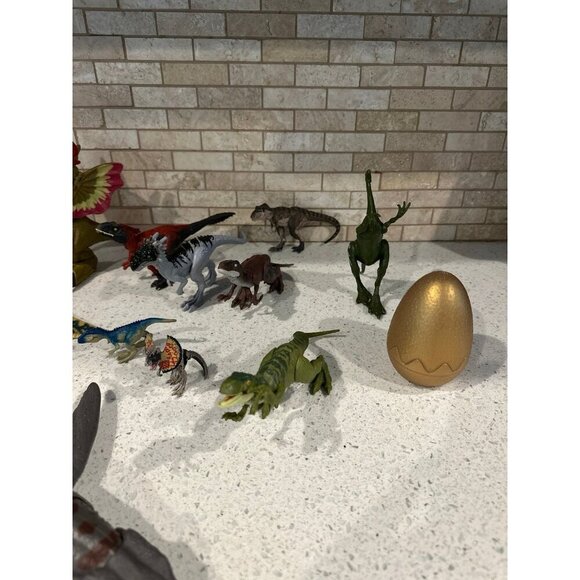 Jurassic world dinosaur bundle - Picture 2 of 6